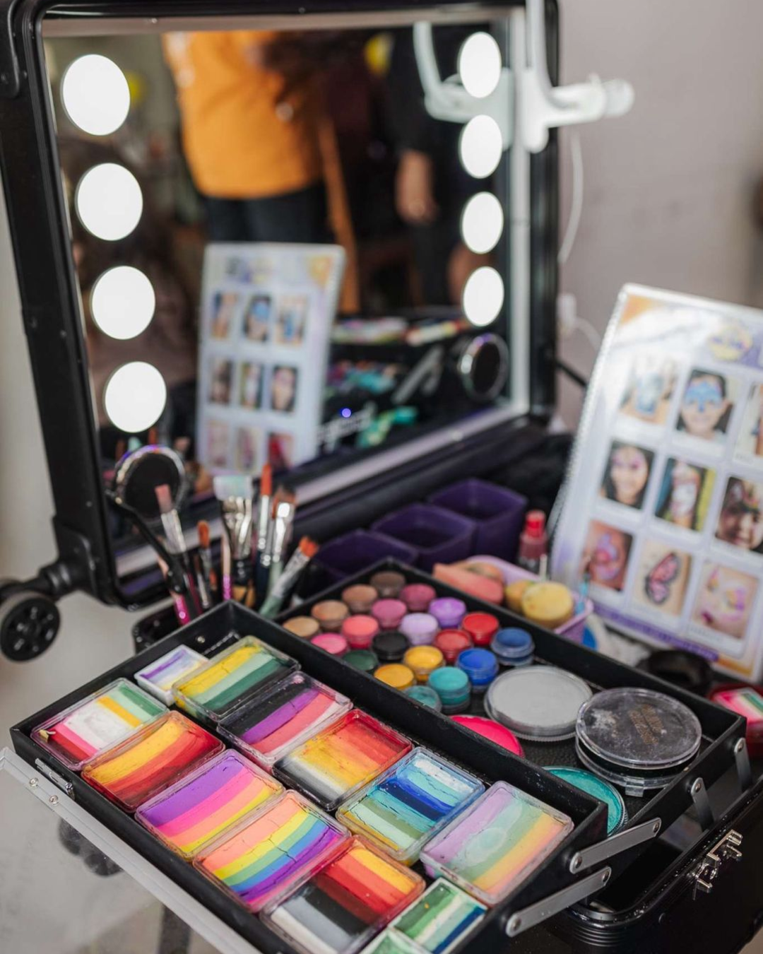 Maleta de pintura facial